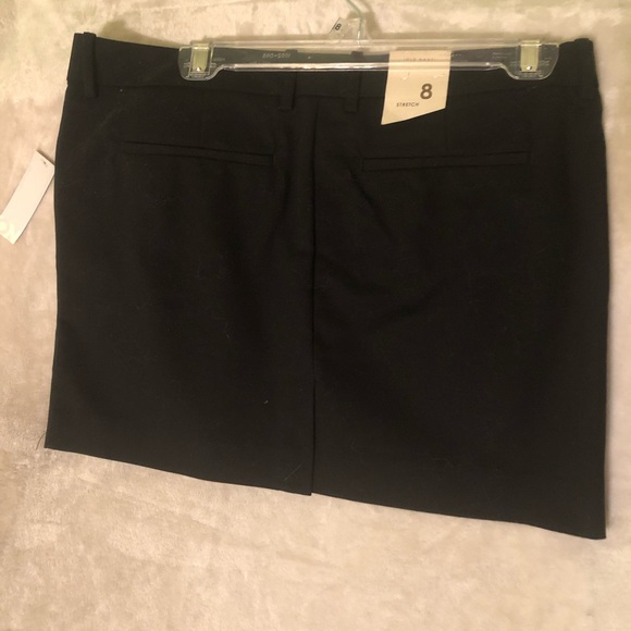 Black mini skirt - Picture 3 of 3